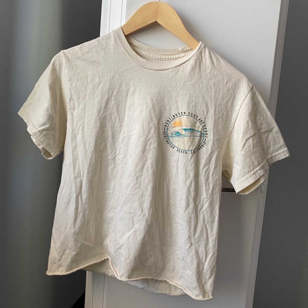 HSS women’s yellow tee shirt